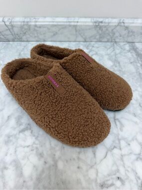 Bombas Chestnut Brown Sherpa Slip-On Slippers